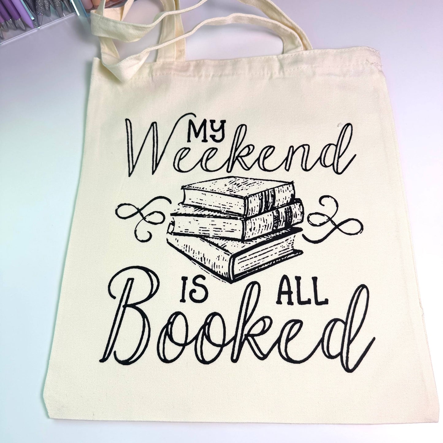 BOOKISH TOTE 🤍